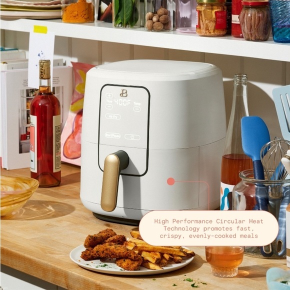 ♠️ New Beautiful 6 Quart Touchscreen Air Fryer White Icing by Drew Barrymore - Picture 5 of 10